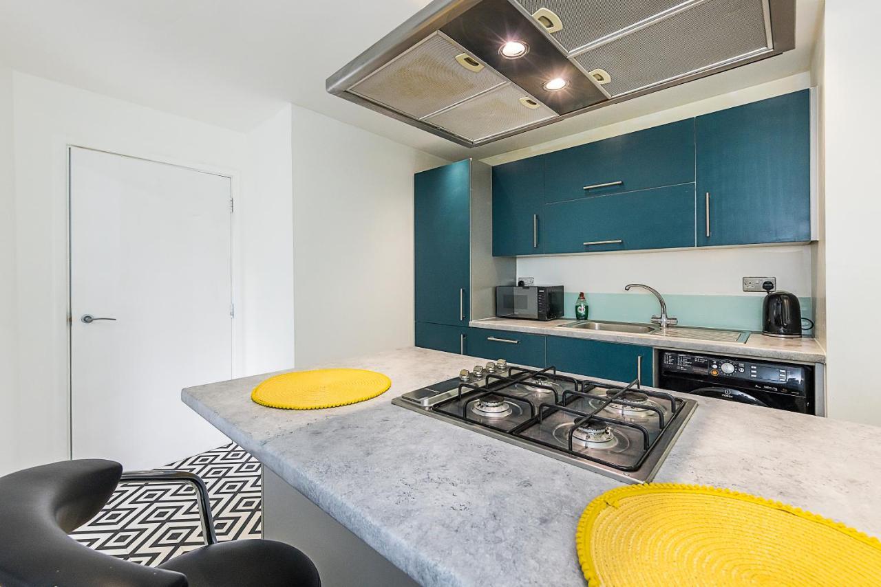 Bow Wharf Apartments Londra Dış mekan fotoğraf